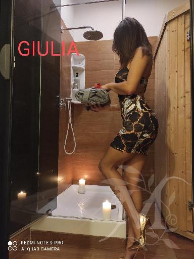 Giulia Italiana Giovane e Sensuale 7